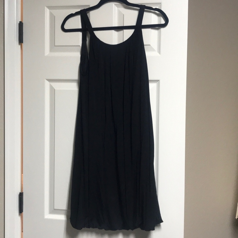 Shelli Segal low black dress